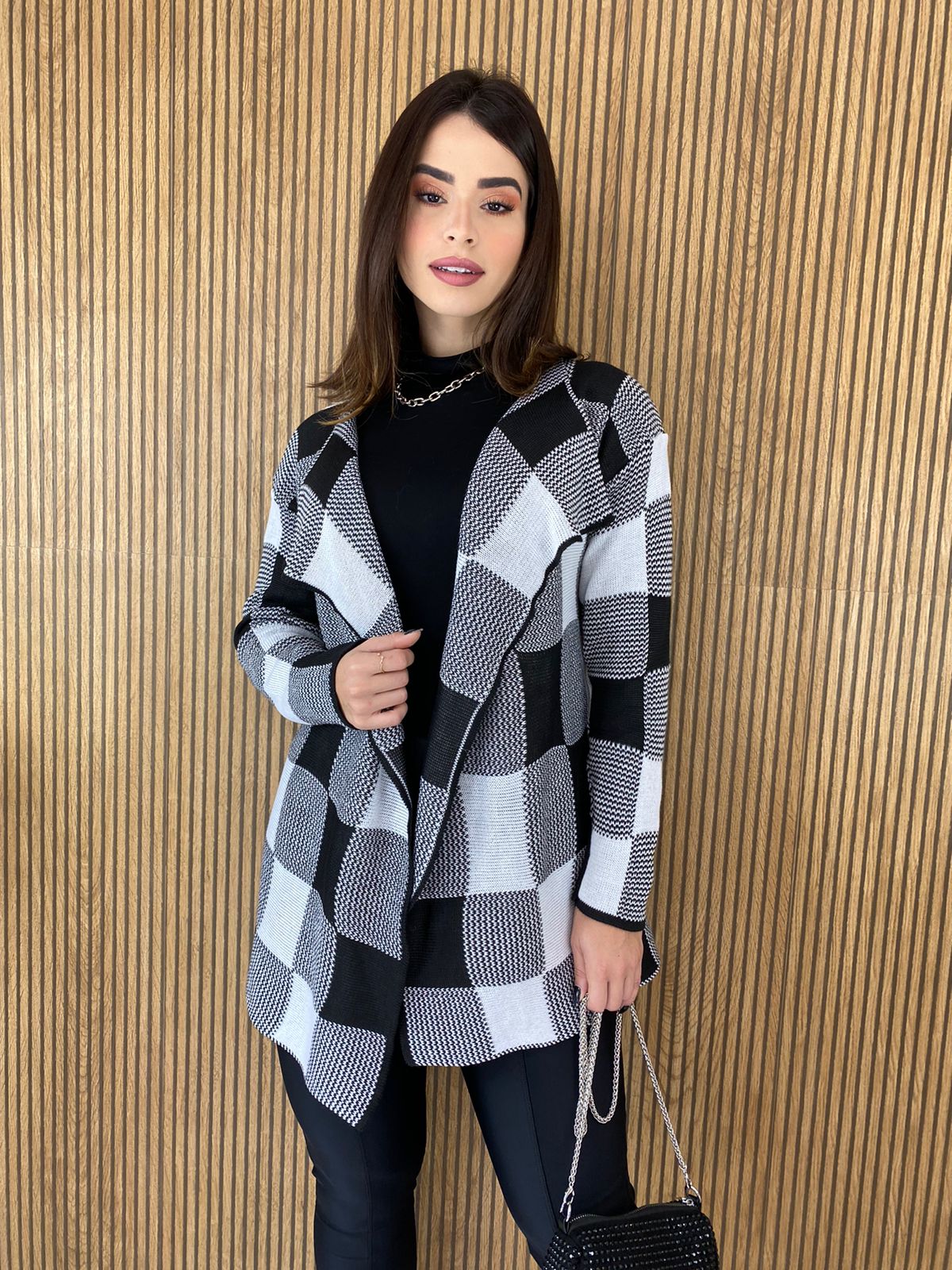 Poncho Feminino Xadrez Preto e Branco - Fernanda Ramos Store