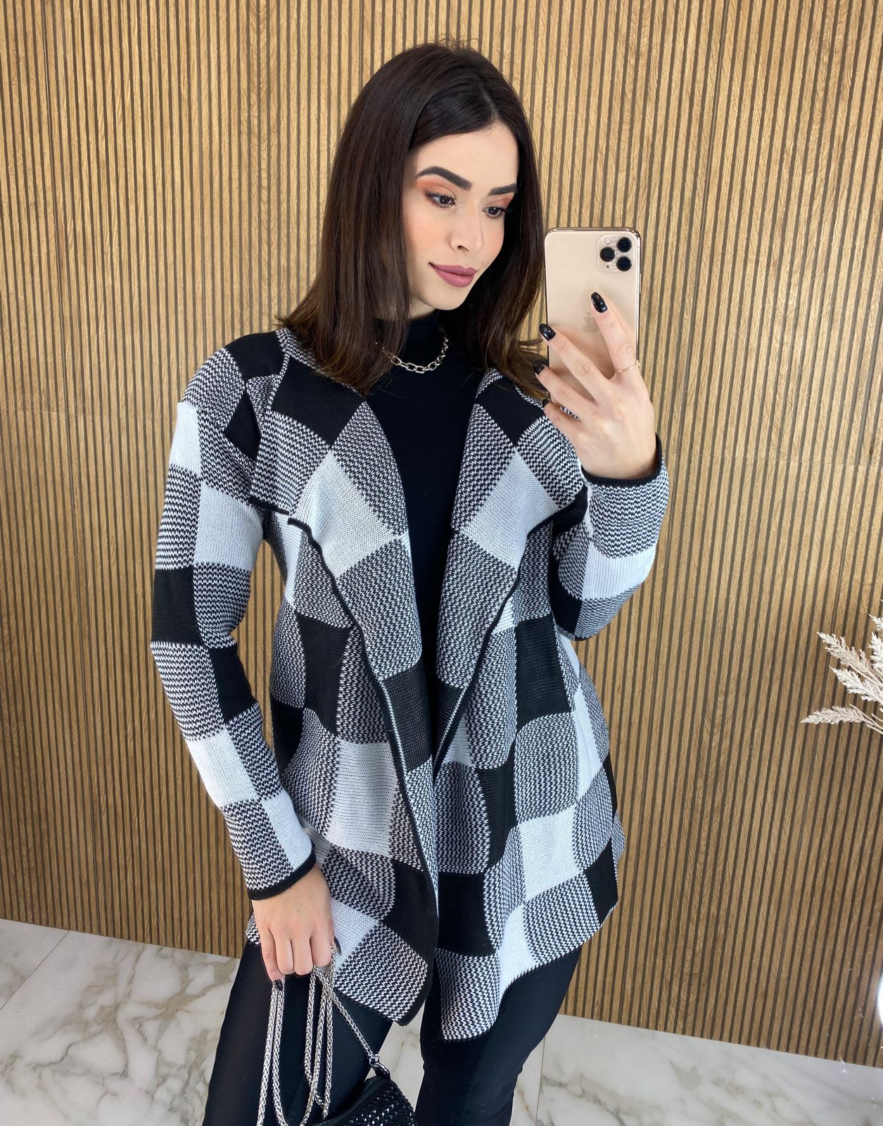 Poncho Feminino Xadrez Preto e Branco - Fernanda Ramos Store