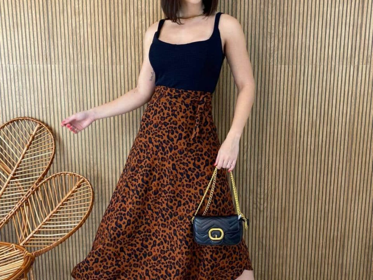 Saia midi best sale transpassada animal print