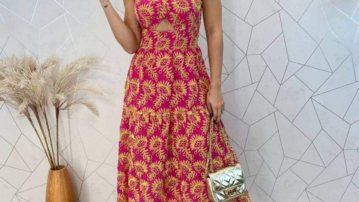 Vestido Midi com Bojo Alça Regulável