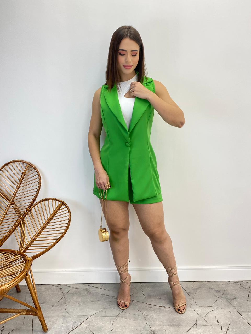 fernandaramosstore com br Conjunto Feminino Colete com Botão e Short Verde1