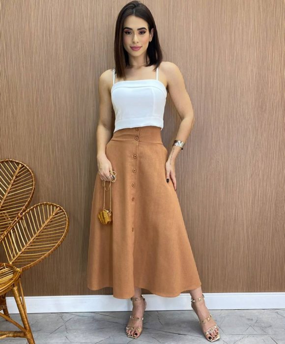 fernandaramosstore com br Saia Midi Feminina Viscolinho com Botões Caramelo1