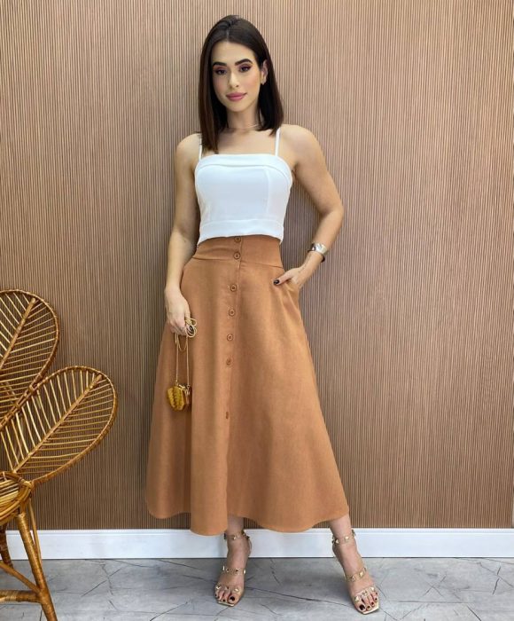 fernandaramosstore com br Saia Midi Feminina Viscolinho com Botões Caramelo2