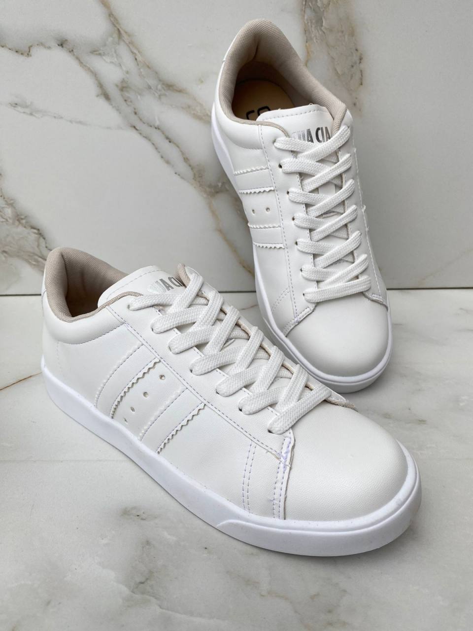 fernandaramosstore com br Tênis Feminino Maria Júlia Branco com Detalhes de Listras1